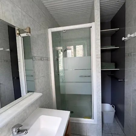 La Maison De La Cour Hébergement de vacances *